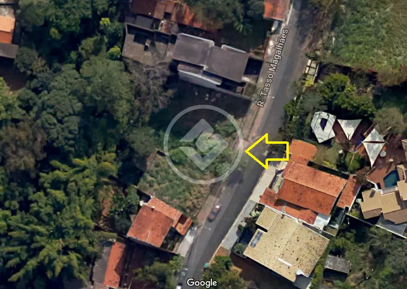 Terreno de 319 m2 em Condomínio Fechado em Sousas, Campinas.