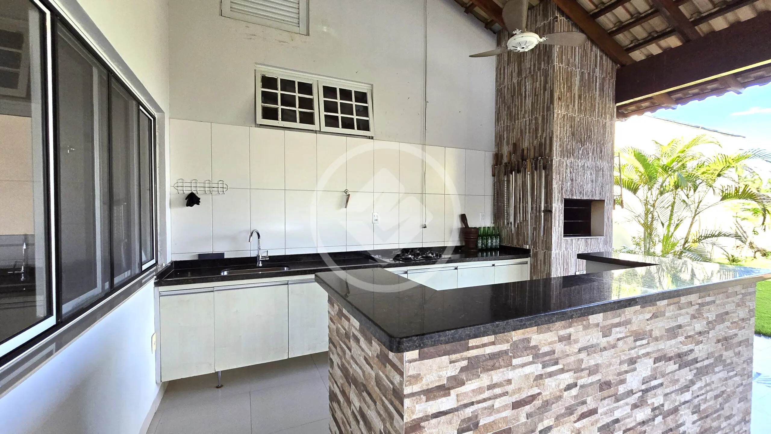 Residencial Panambi - Casa Térrea de 320 m²  - Terreno de 634 m² - Porteira Fechada - 4 Suítes - 7 Vagas - Espaço Gourmet com Churrasqueira - 9 mil Litros de Água: 3 Caixas D’Água de 3 mil Litros - R$ 1.450.000,00