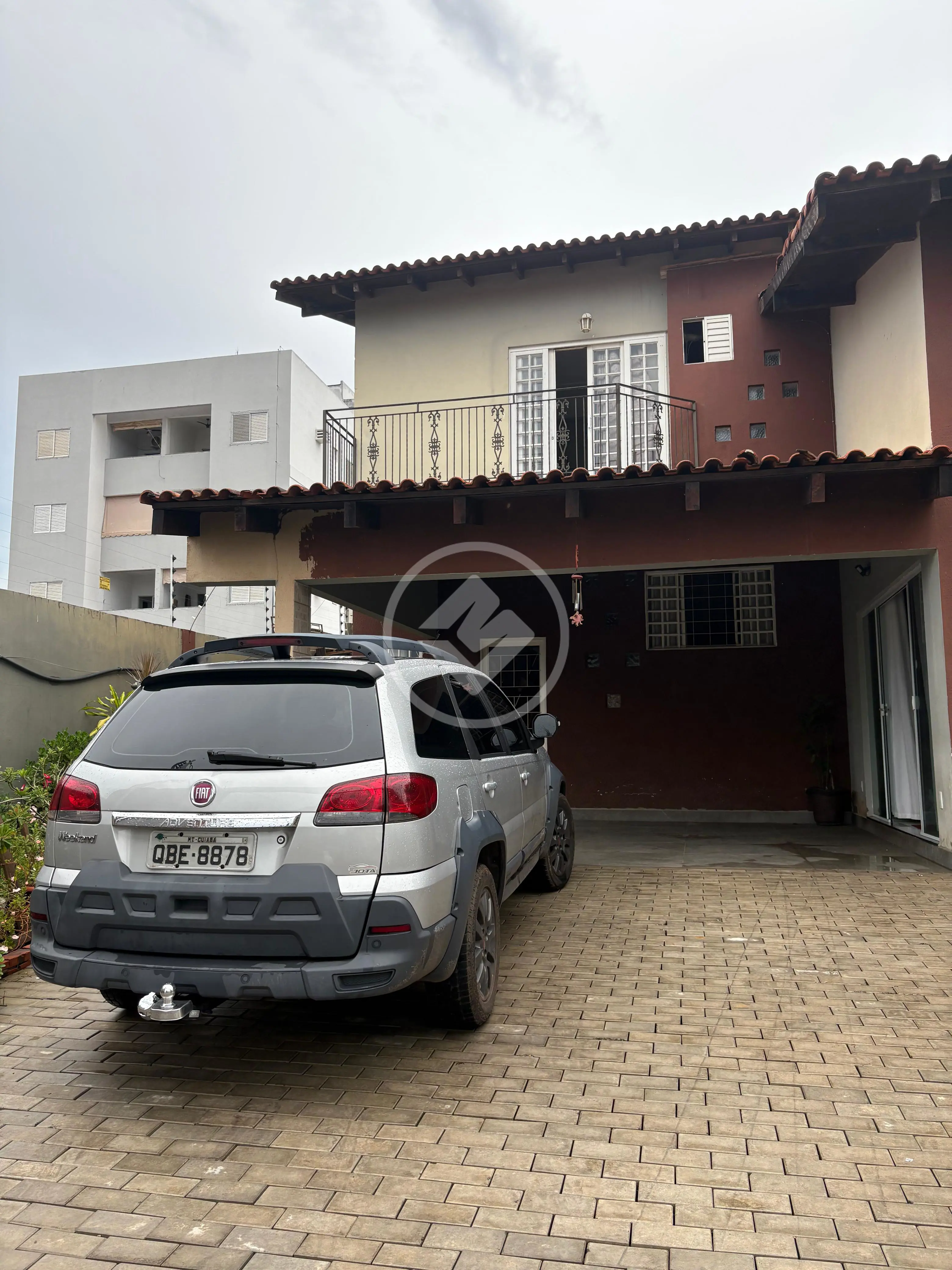 VENDE-SE OU ALUGA SOBRADO no Shangri-la, 2 suítes, 2 demi Suítes e COM ENERGIA SOLAR de 1.200 Watts