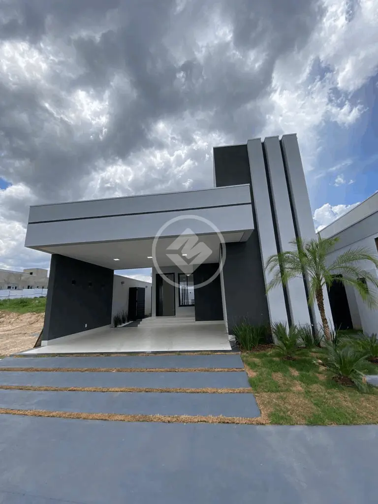 Vende-se casa térrea no condomínio primor das torres de 3 Q sendo 1 suíte por R$: 1.200.000,00