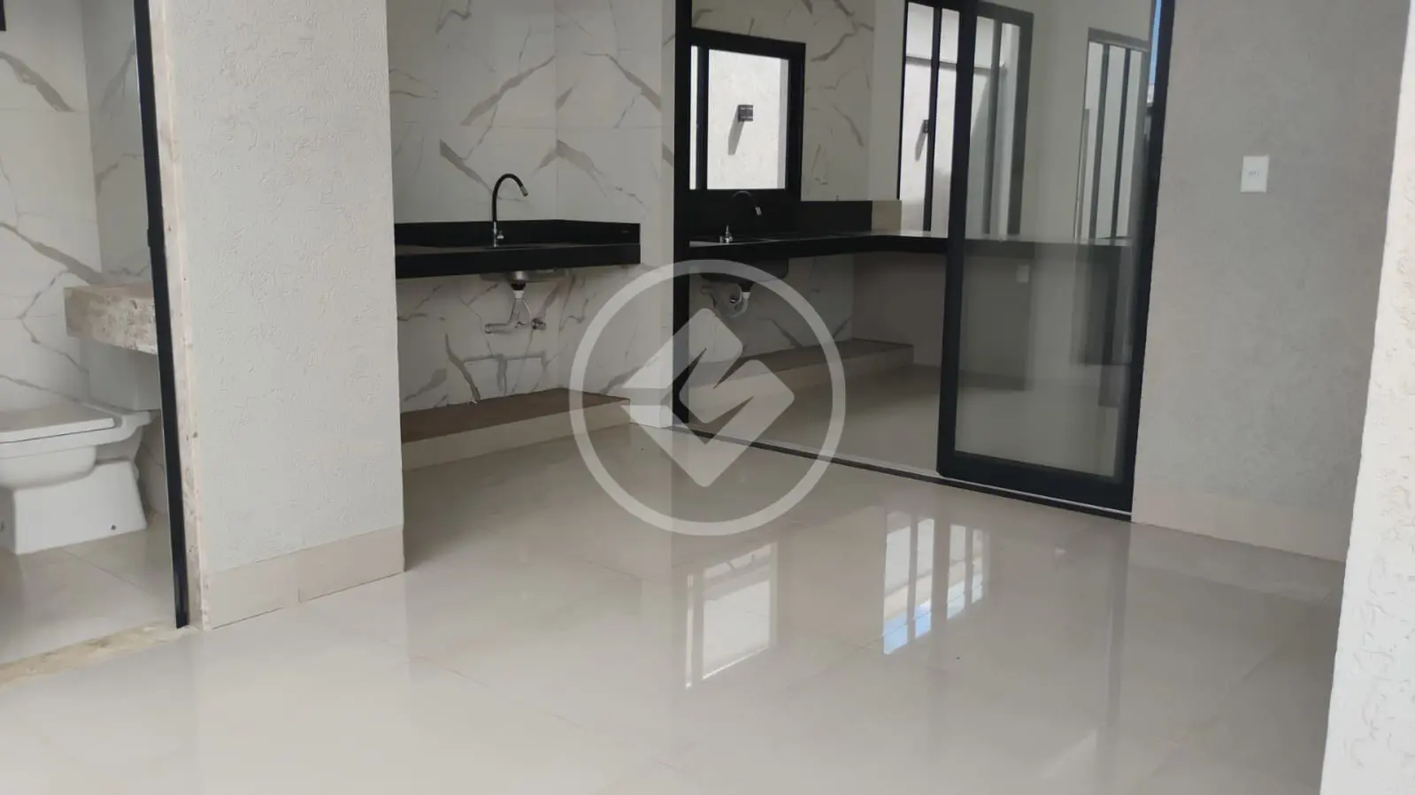 Casa Condomínio 3 quartos no Residencial Araguaia, Aparecida de Goiânia — foto 3 de 6