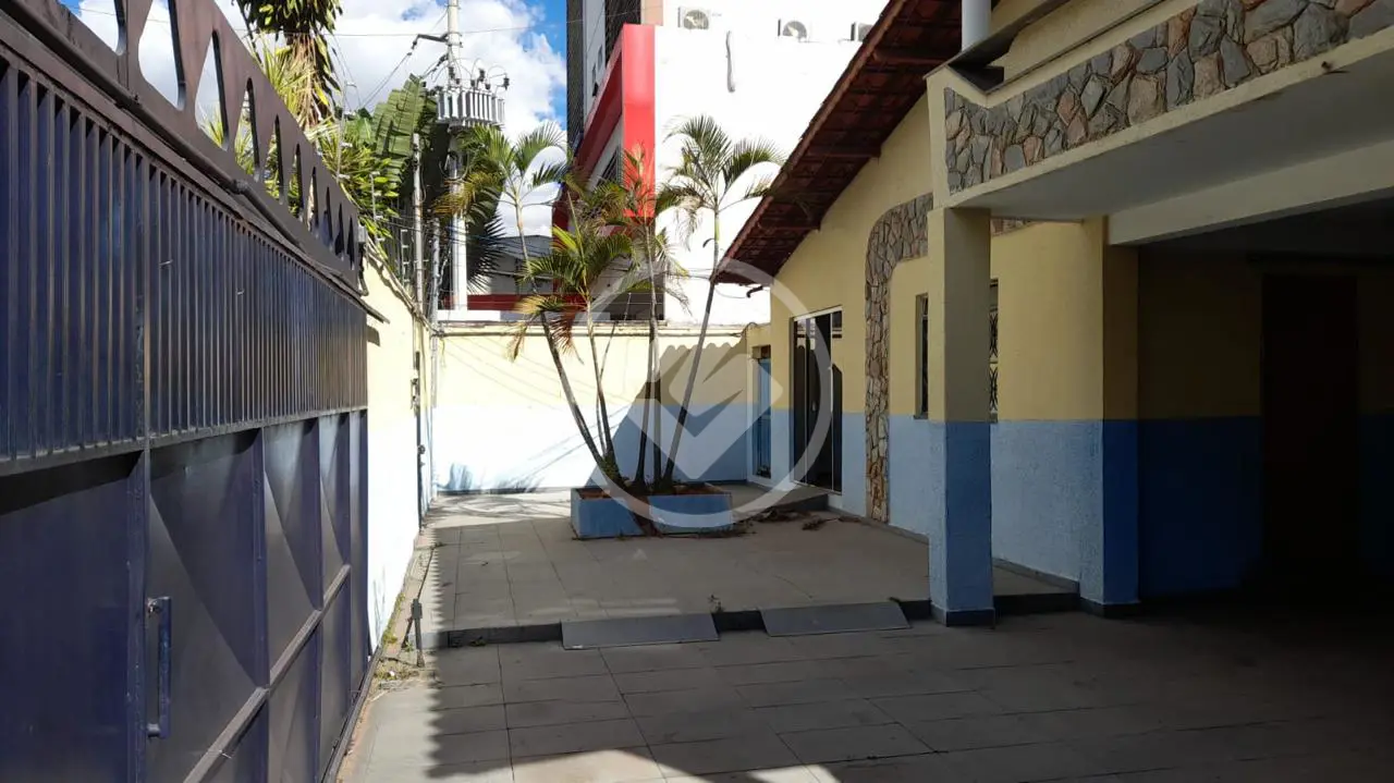 REF: OFFICE2637 Casa no setor Pedro Ludovico, sendo 2 quartos com 112m², Goiânia-GO