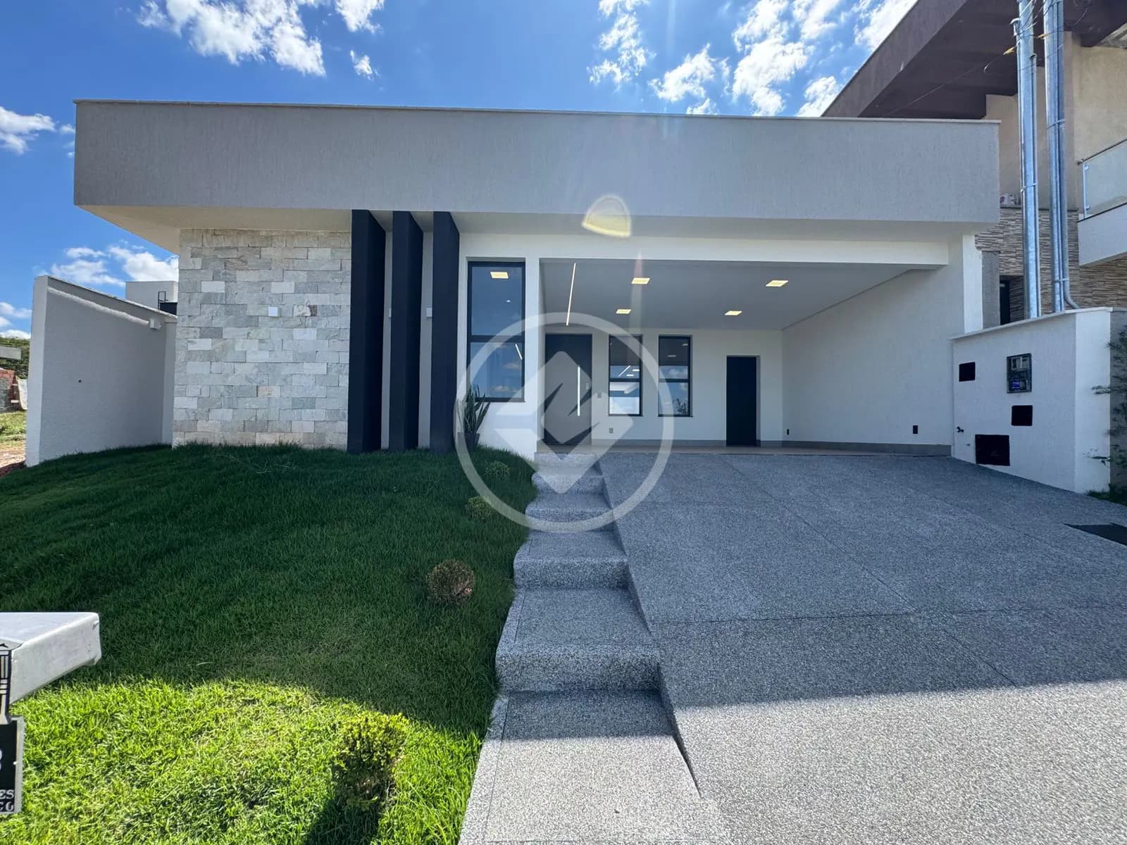 Casa Condomínio Jardins Nápoles, Senador Canedo - GO — foto 1