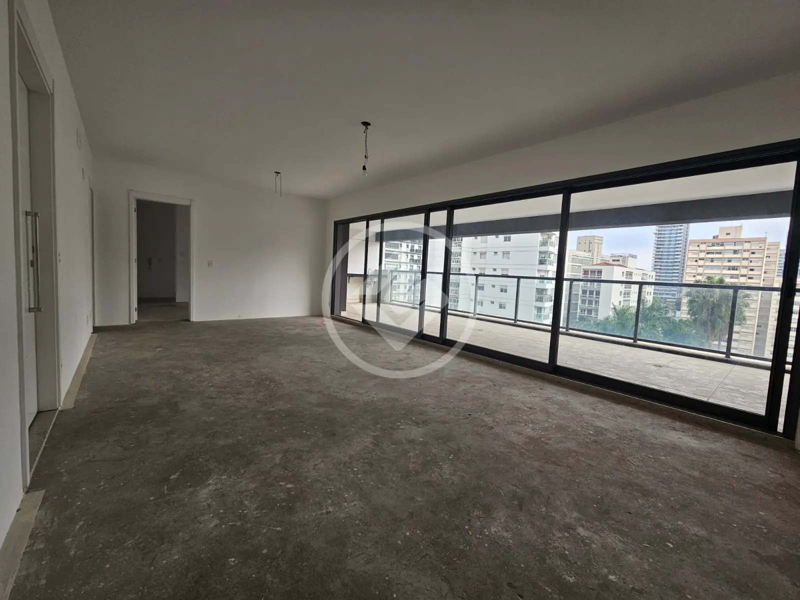 Apartamento a venda em Pinheiros - 3 suítes - 2 vagas - 162m²