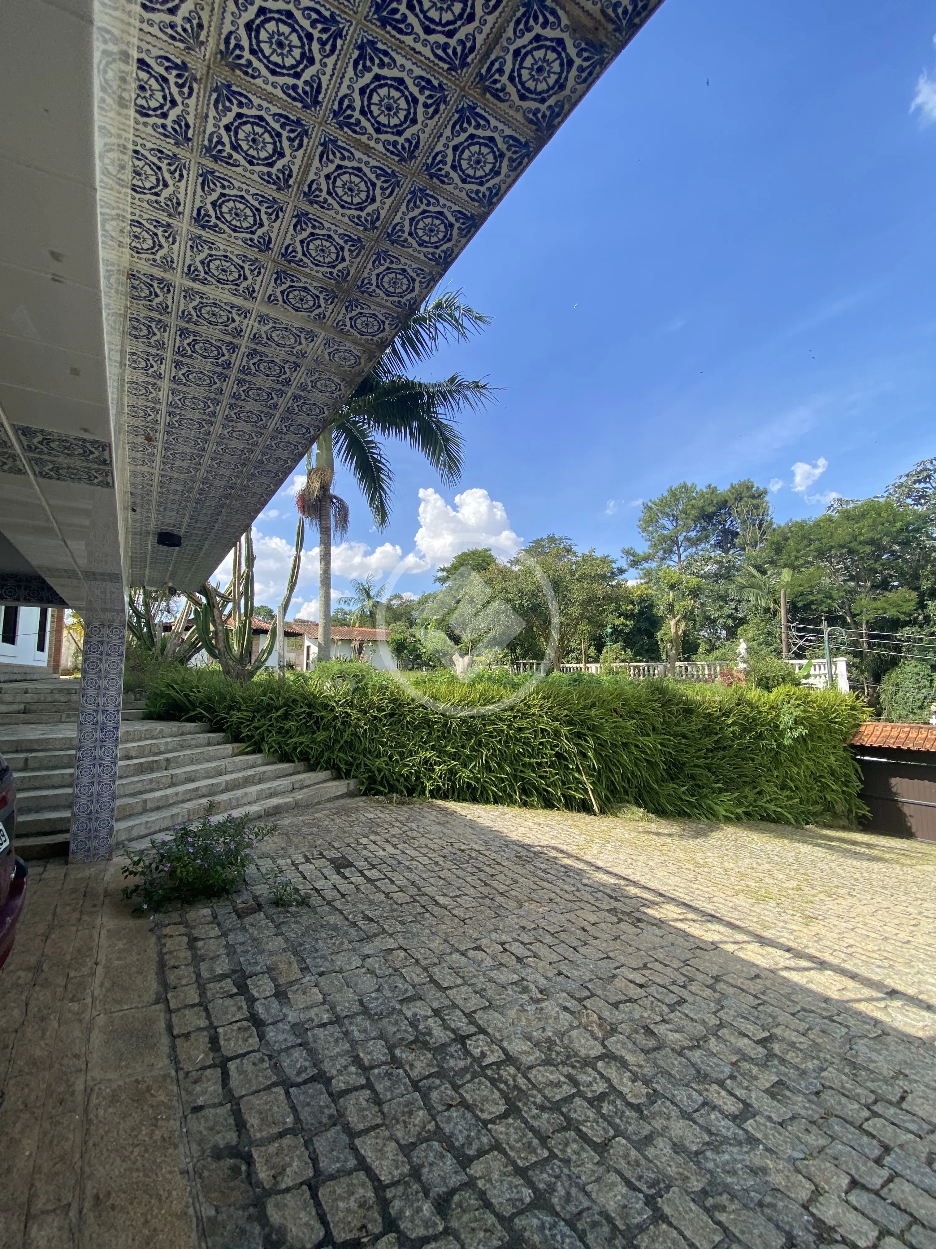 Linda casa TERREA ao estilo COLONIAL - no jardim Colibri - Cotia