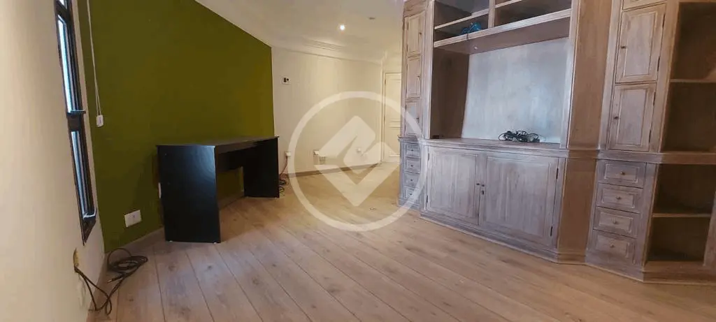 Vendo Apartamento em Moema 4 suítes 4 vagas