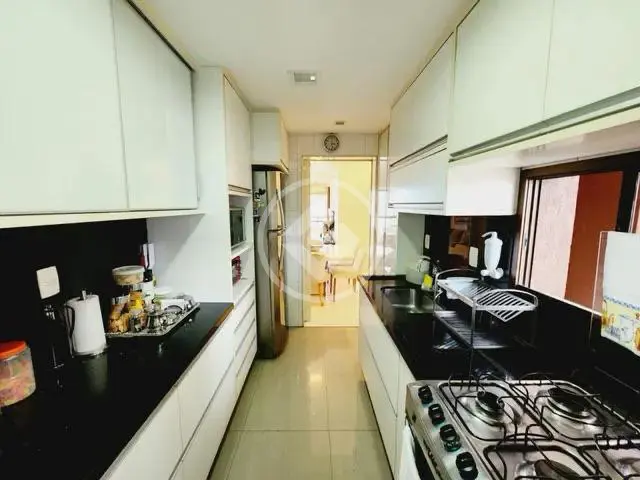 vende-se 2/4 com 2 Suítes - 87m2 Horto florestal.