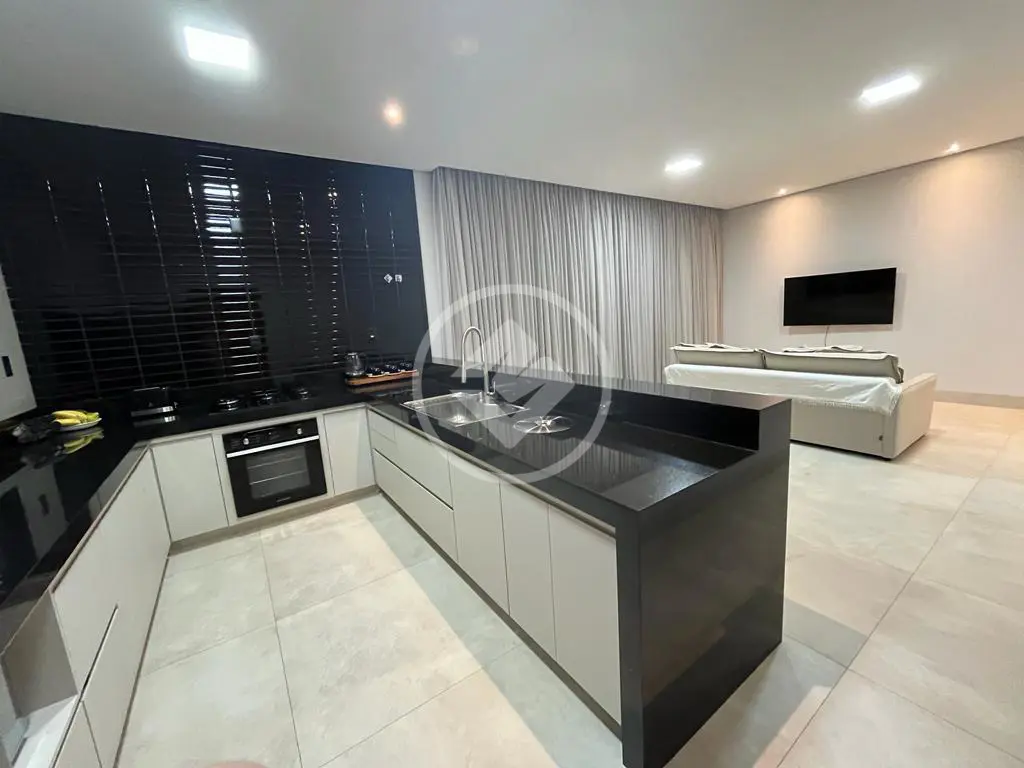 Sobrado Residencial e Comercial à Venda - 432 m² - Nova Uberlândia - Uberlândia/MG