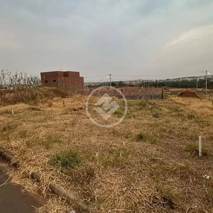 Terreno à Venda - 279,14 m² - Aclimação - Uberlândia/MG