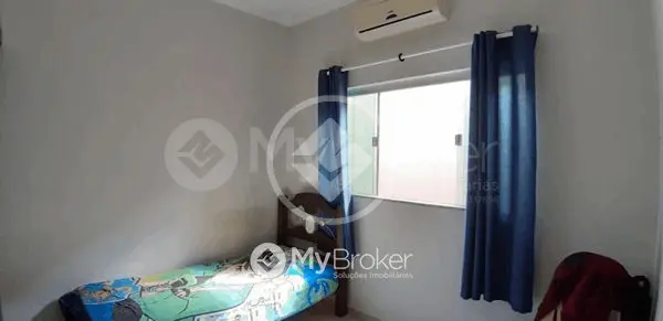 Casa à venda com 4 quartos, sendo 1 suíte - 250 m²- Jardim Veneza - Uberlândia/MG