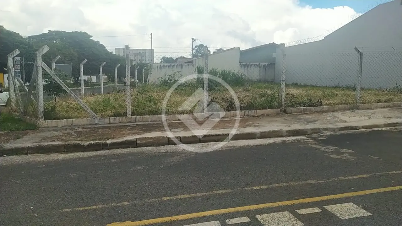 Terreno Comercial no Chácaras Tubalina e Quartel, Uberlândia — foto 1 de 2