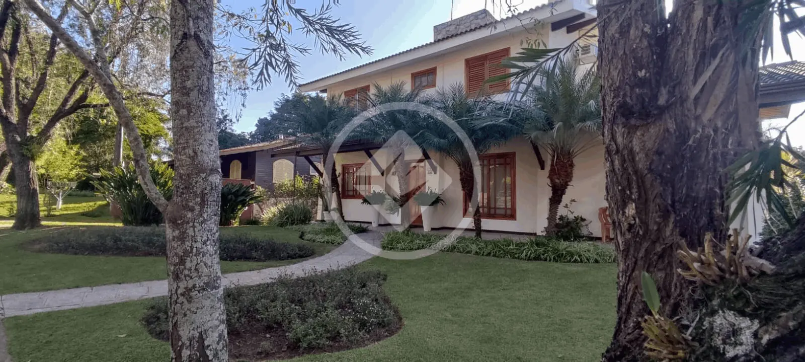 Casa a venda com 4 dormitórios no Condominio Marambaia em Vinhedo
