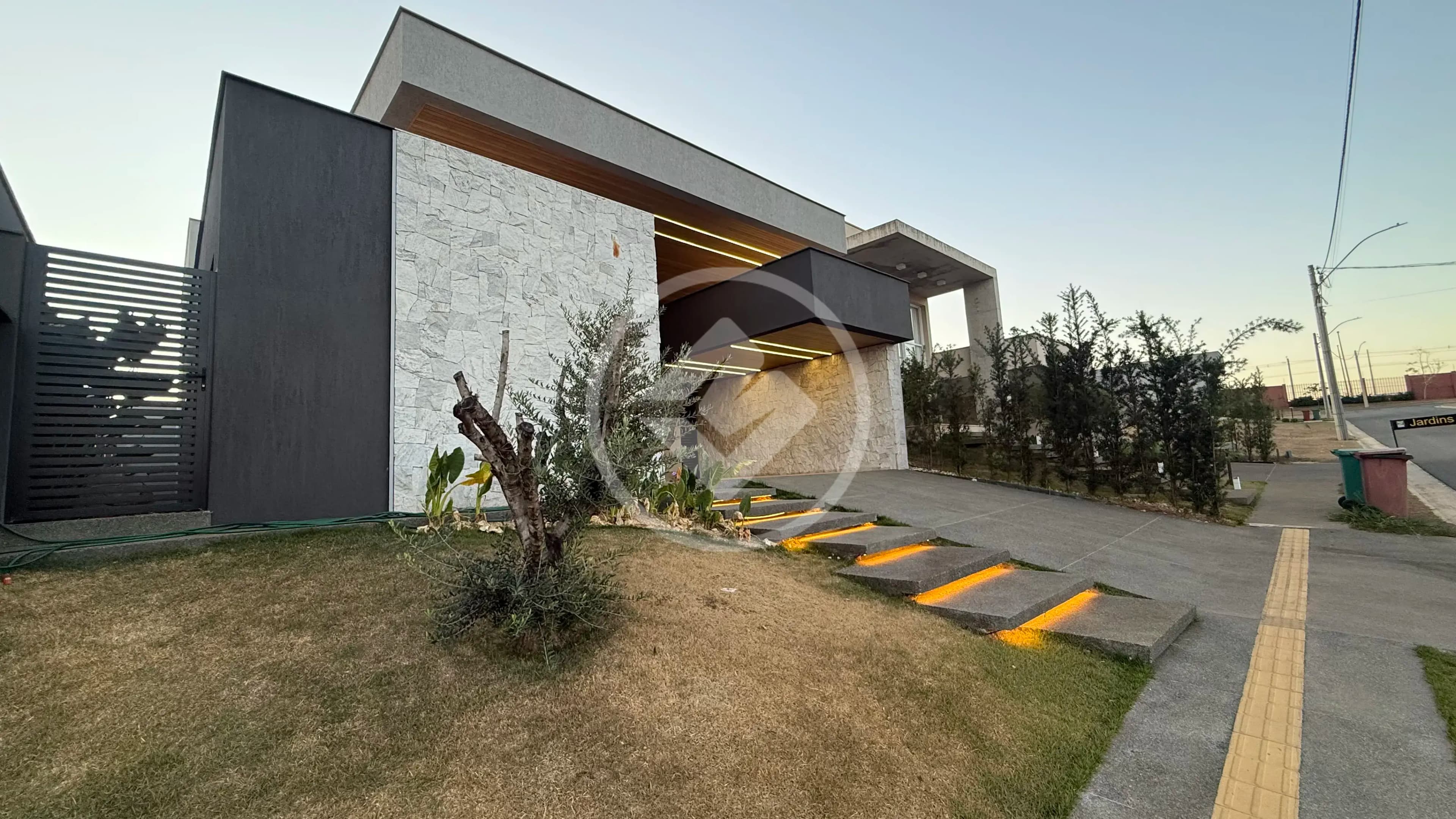Casa Condomínio Jardins Nápoles, Senador Canedo - GO — foto 2