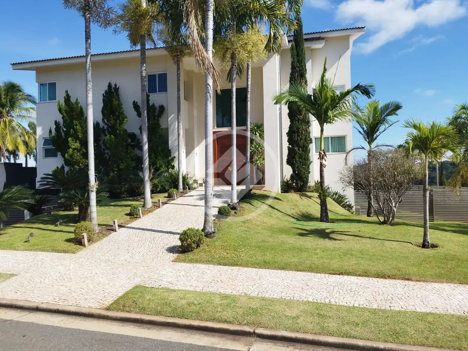 Sobrado Em Condomínio 5 quartos no Loteamento Alphaville Residencial, Goiânia — foto 1 de 6