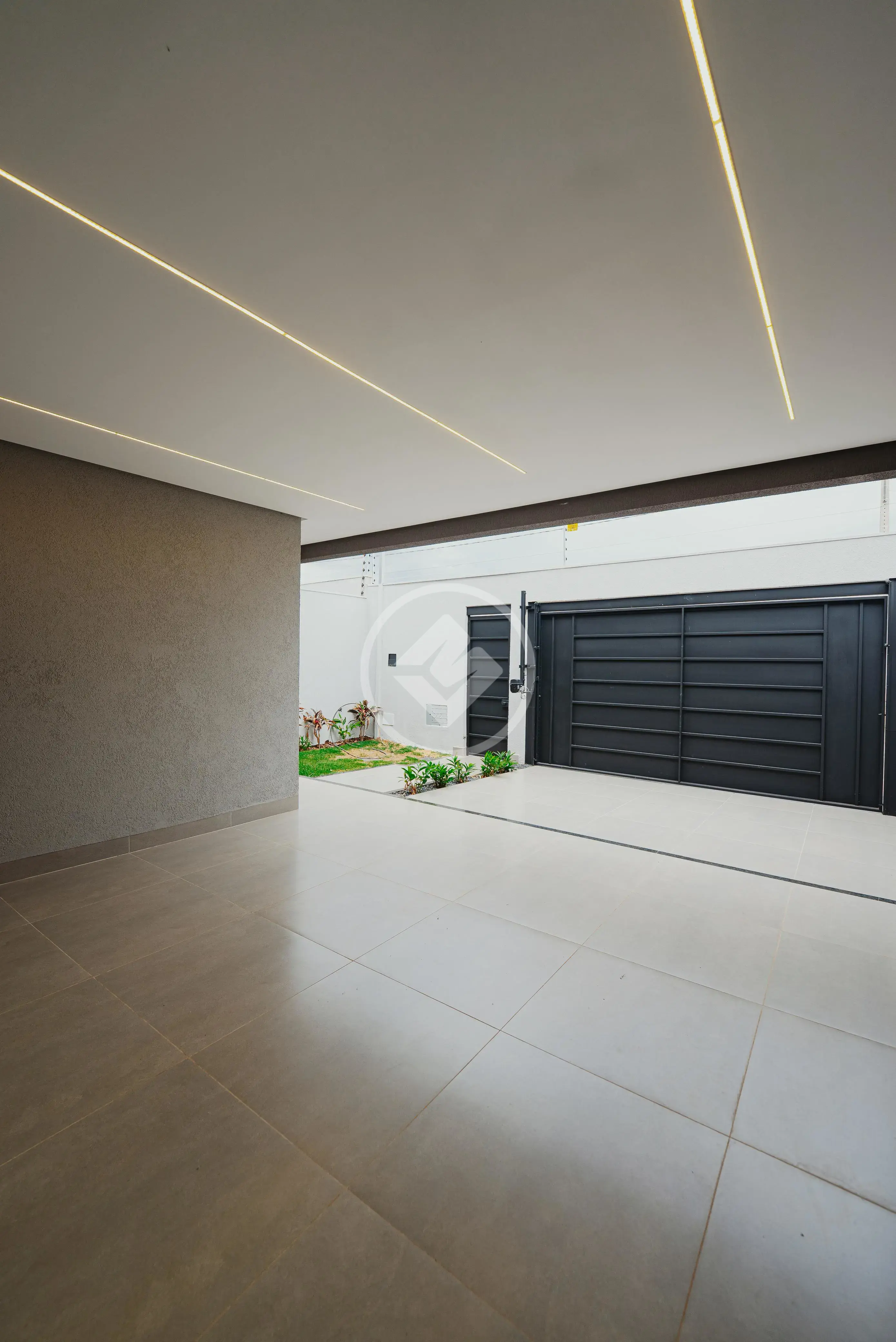 Casa à Venda com 3 Quartos, Suíte, Piscina e Acabamento Premium – Campos do Jordão – R$ 560 mil