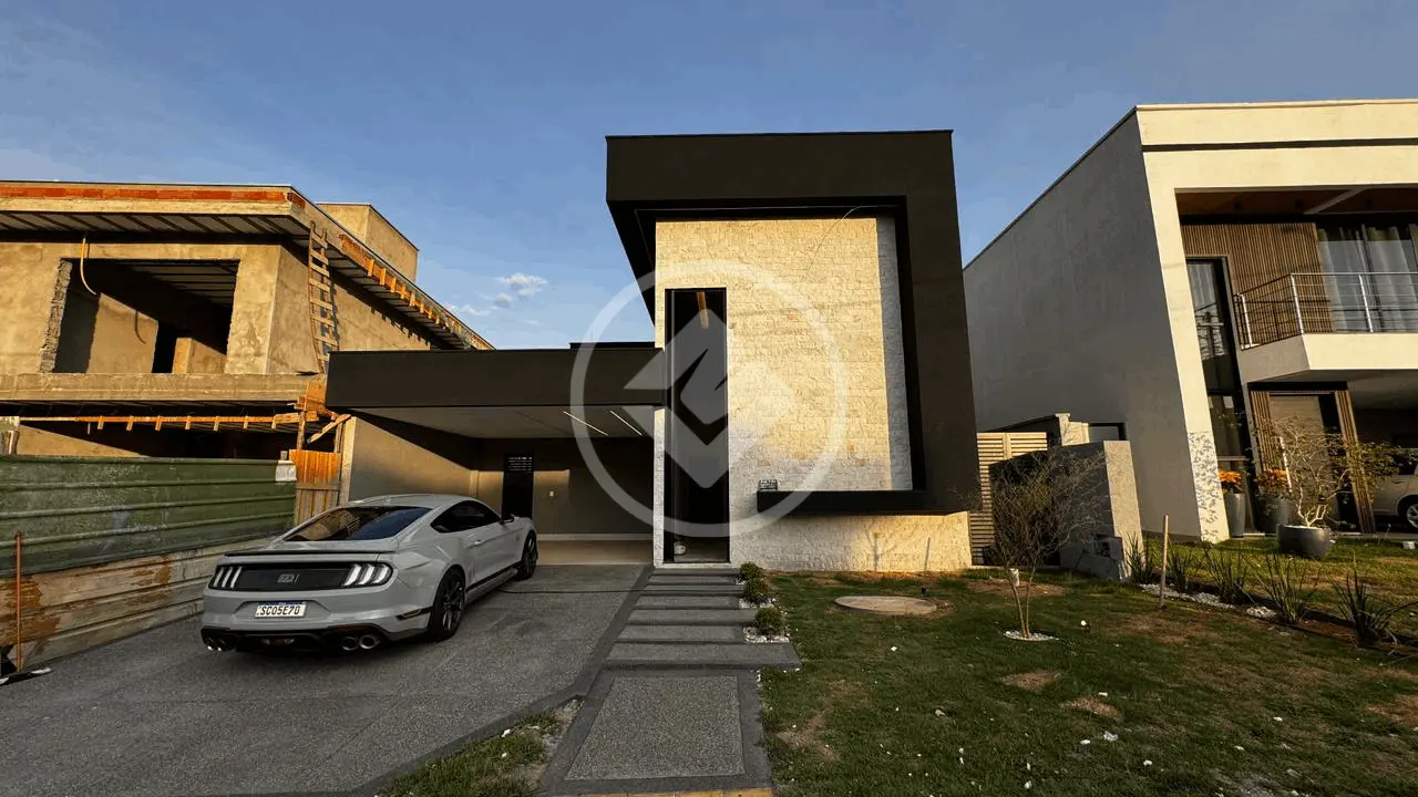 Casa Condomínio Parqville Pinheiros, Aparecida de Goiânia - GO — foto 1