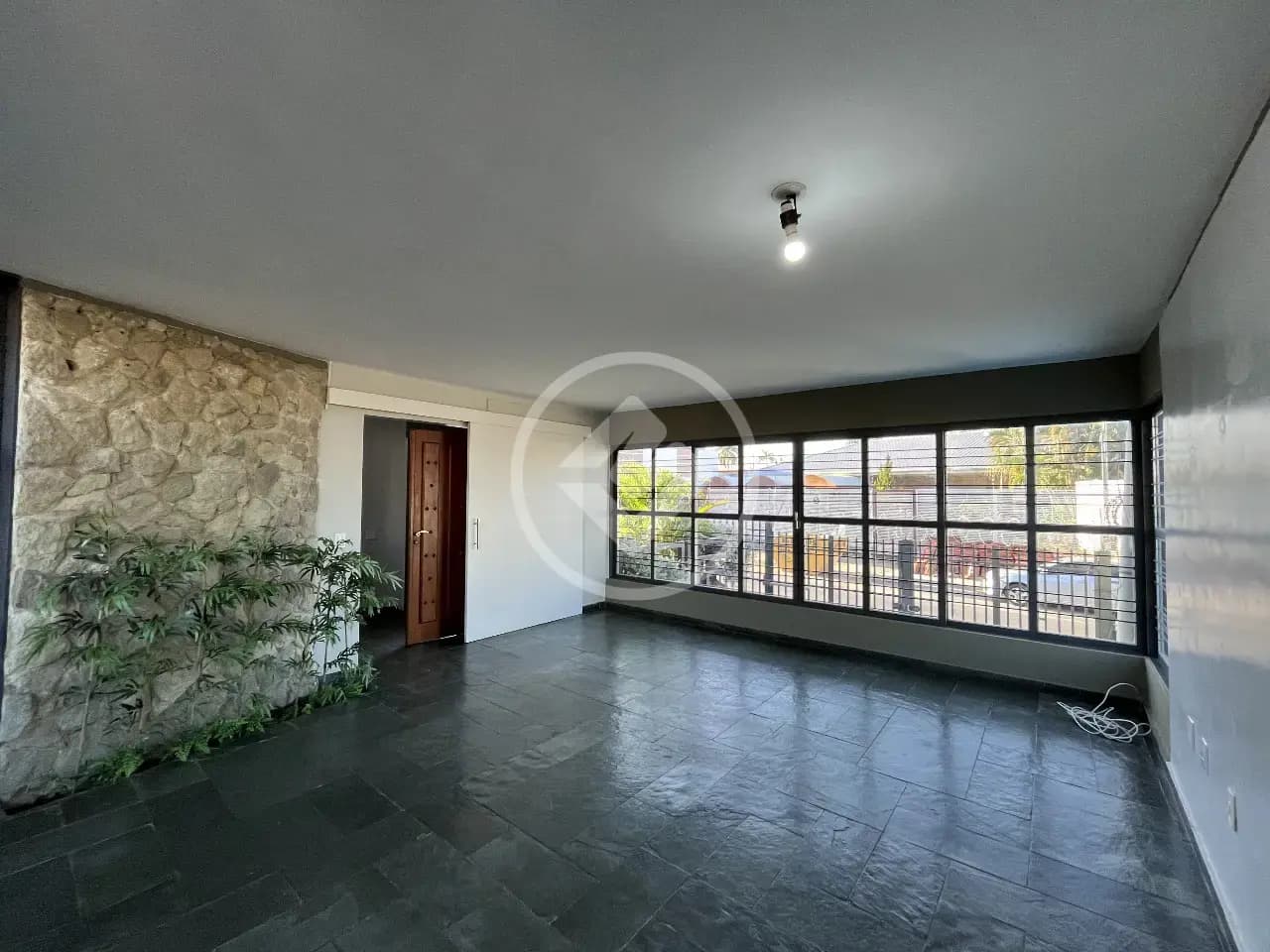 Casa Comercial 5 quartos no Jardim das Américas, Cuiabá — foto 5 de 6