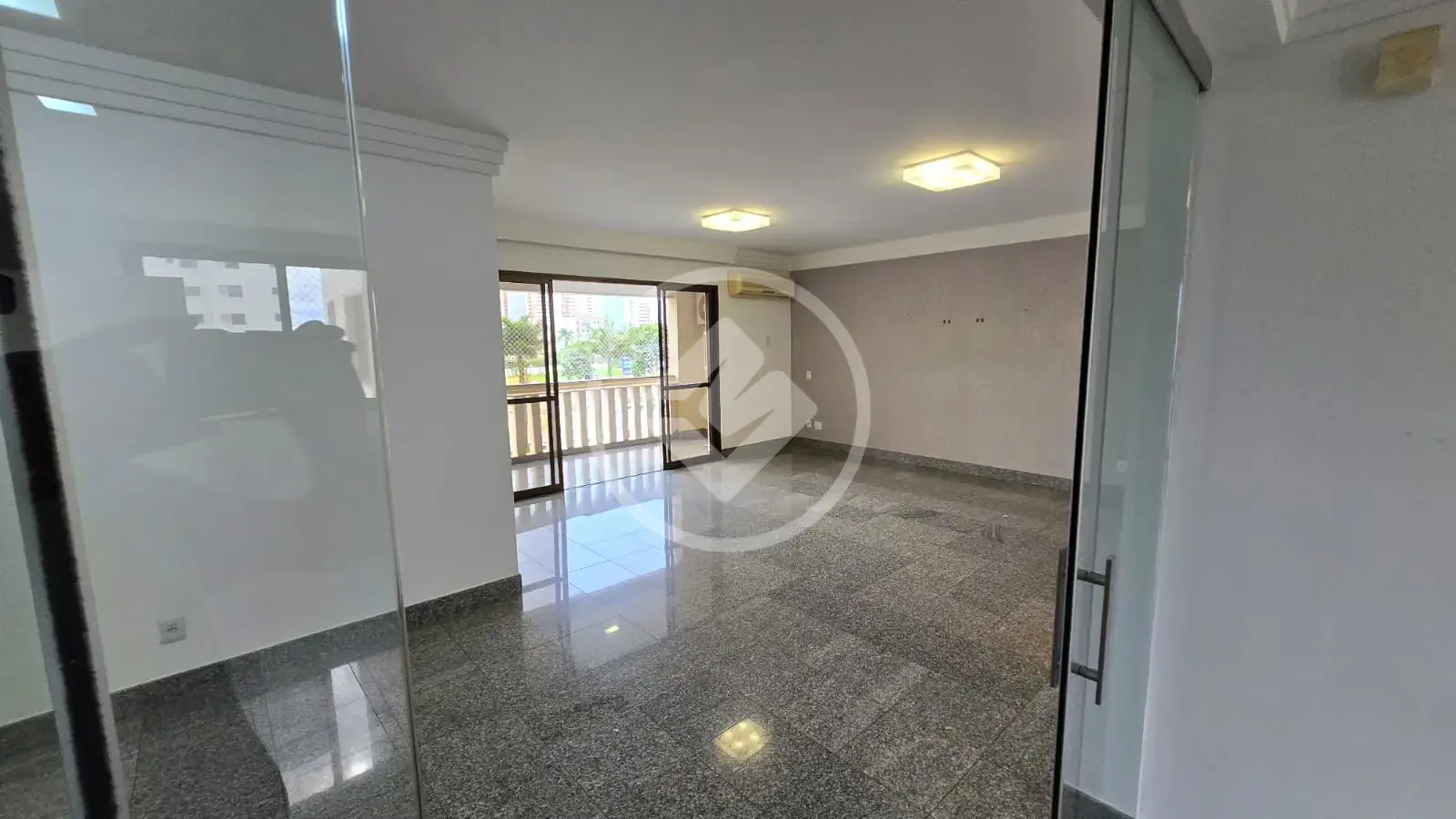Apartamento Bosque da Saude, Cuiabá - MT — foto 1
