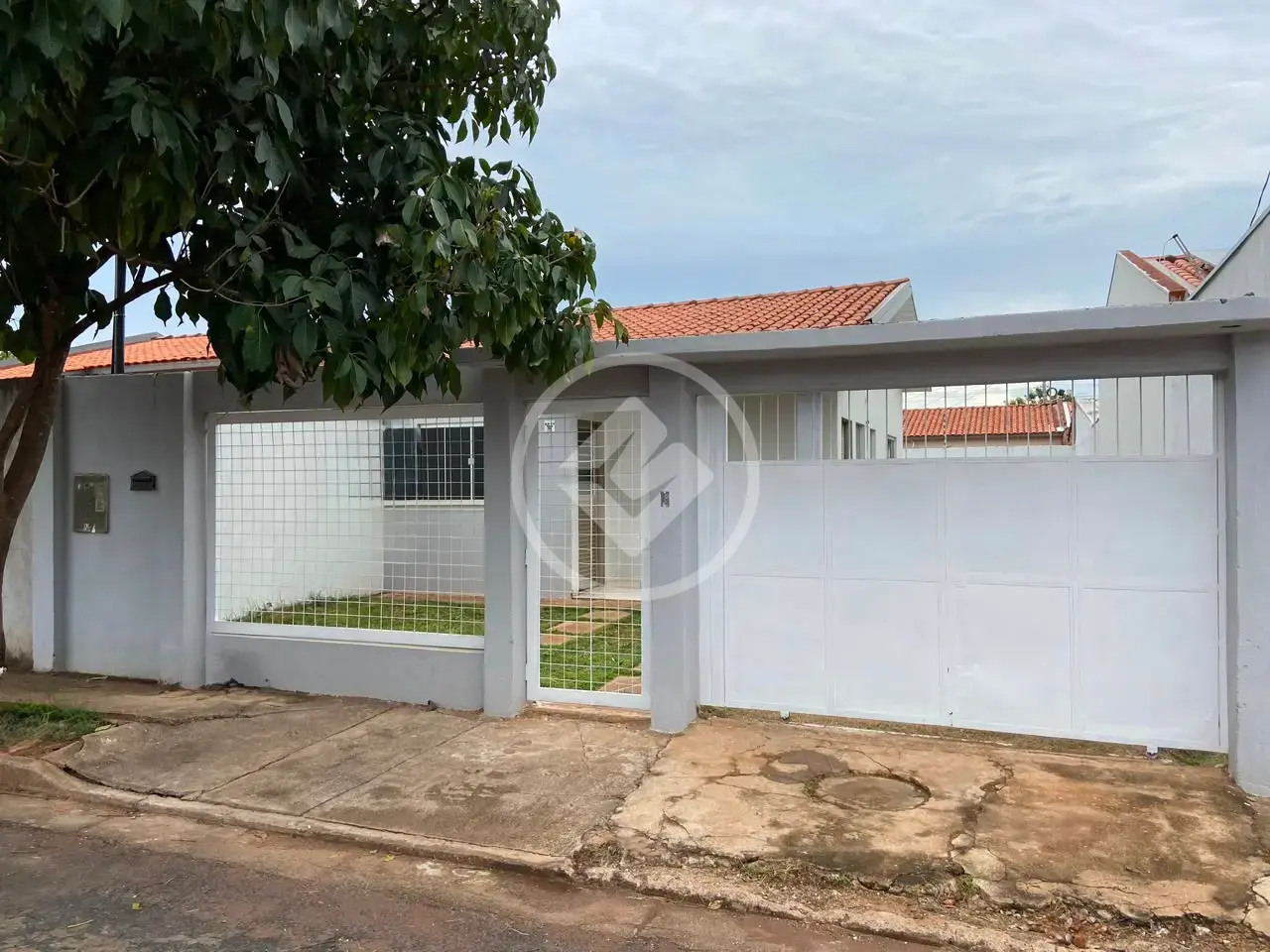 Casa Loteamento Residencial Flor-de-Lis, Cuiabá - MT — foto 1