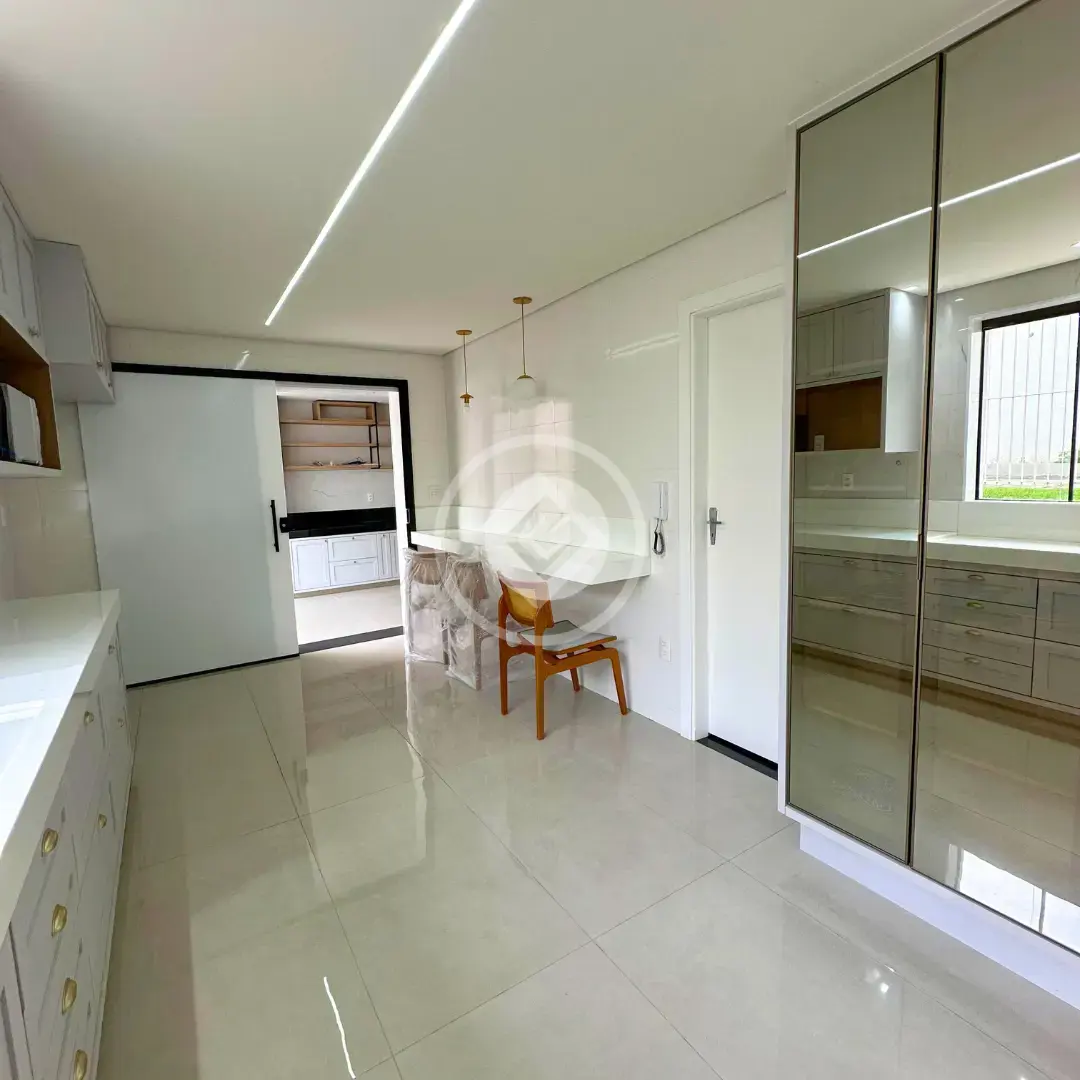Casa 4 quartos no Vila Silvéria, Araxá — foto 6 de 6