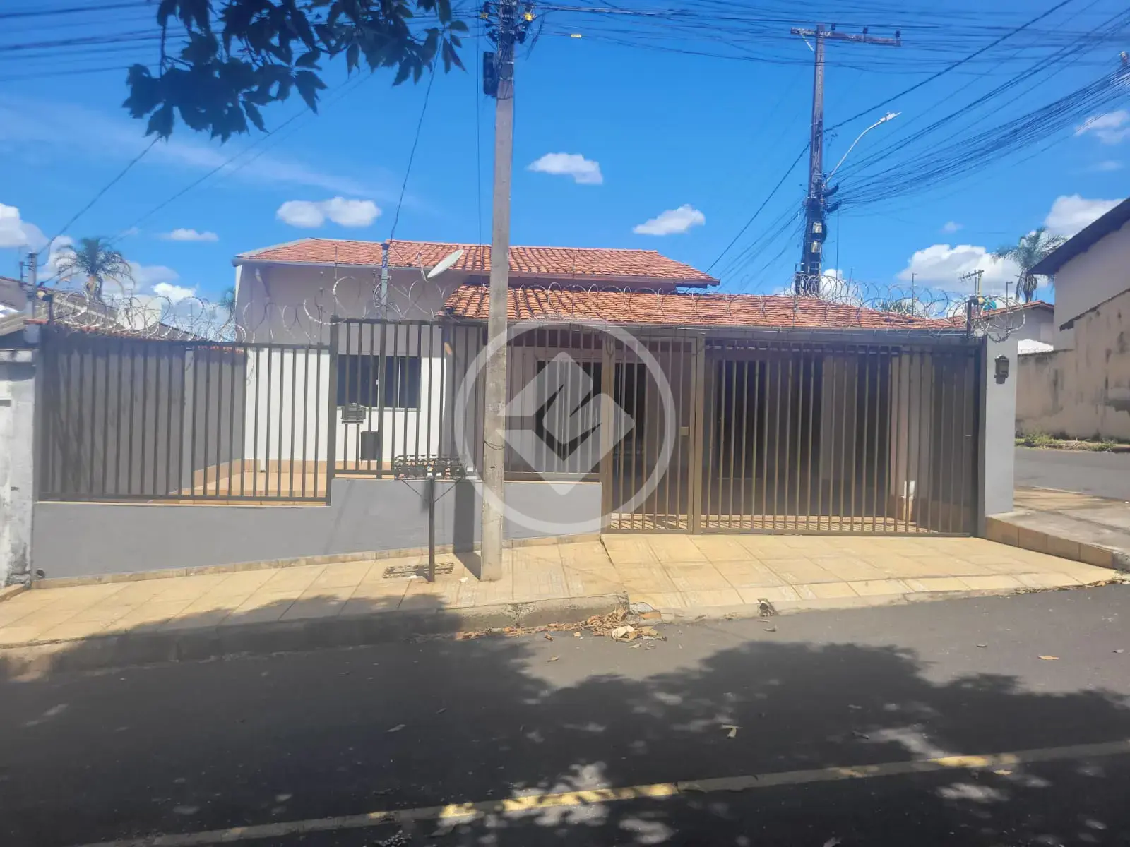 Casa 3 quartos no Domingos Zema, Araxá — foto 1 de 6