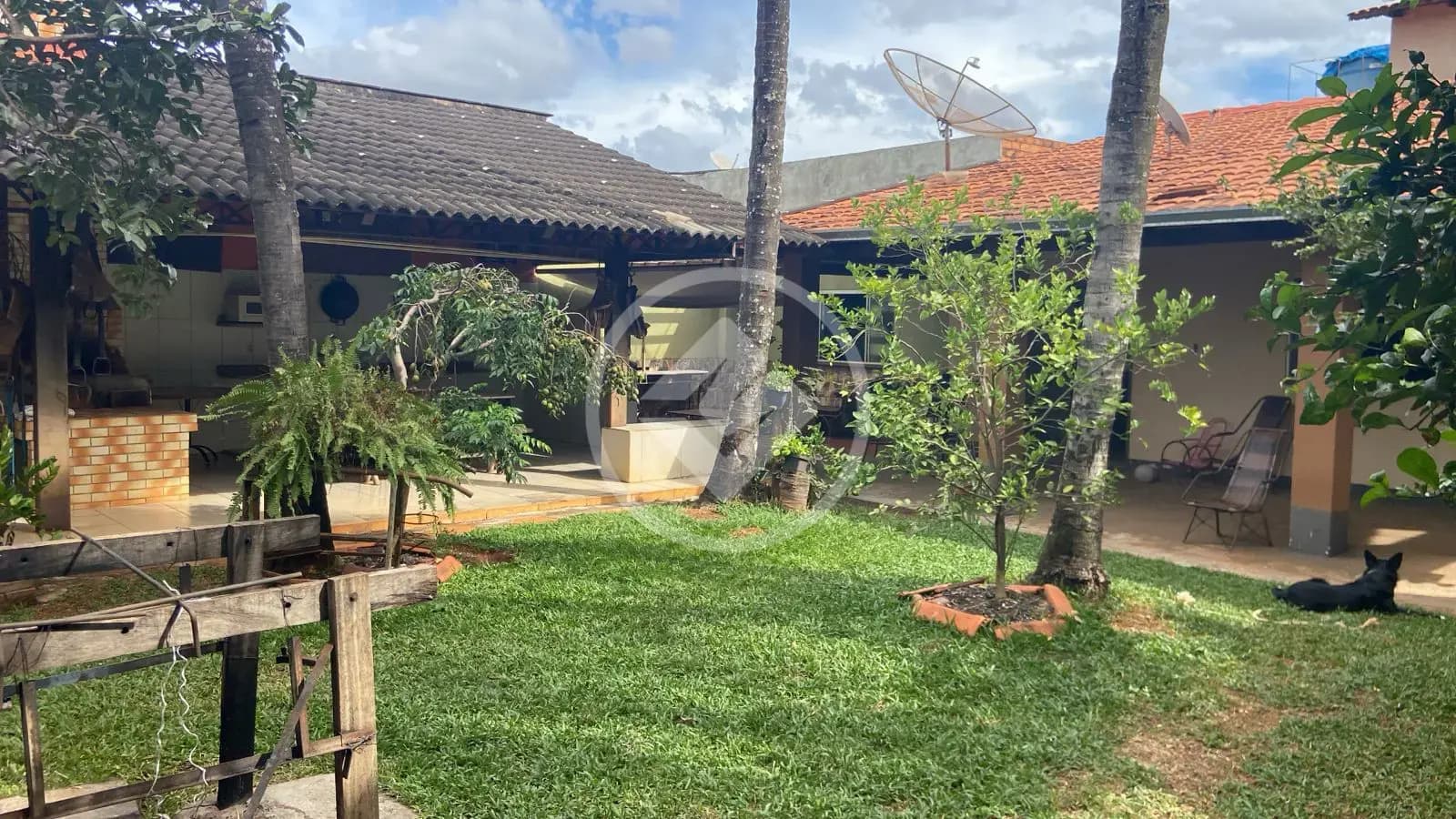 Casa à Venda no Solar Ville em Goiânia - GO