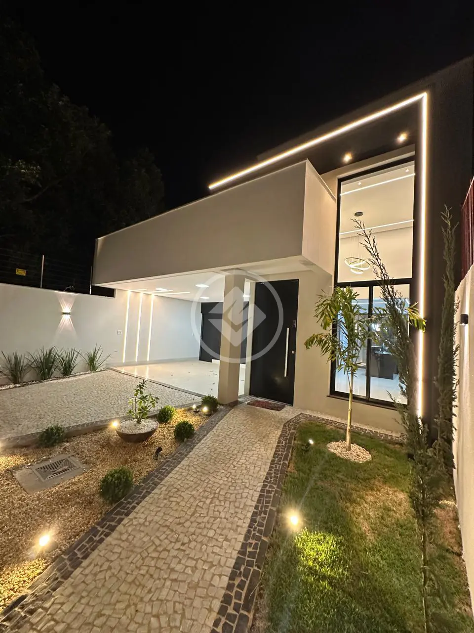 Casa à venda no Setor Jardim Maribel, em Aparecida de Goiania-GO.