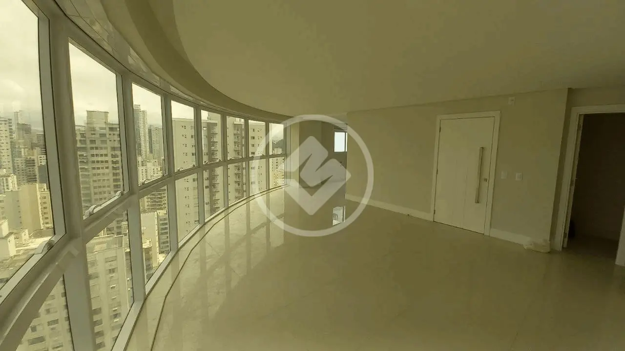 Apartamento no centro, Balneário Camboriú (SC)