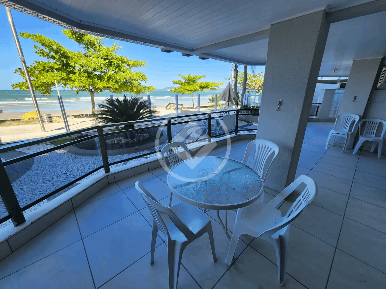 Cond.: Das Palmeiras (Itapema) Bairro: Meia Praia Valor: R$ 5.900.000,00