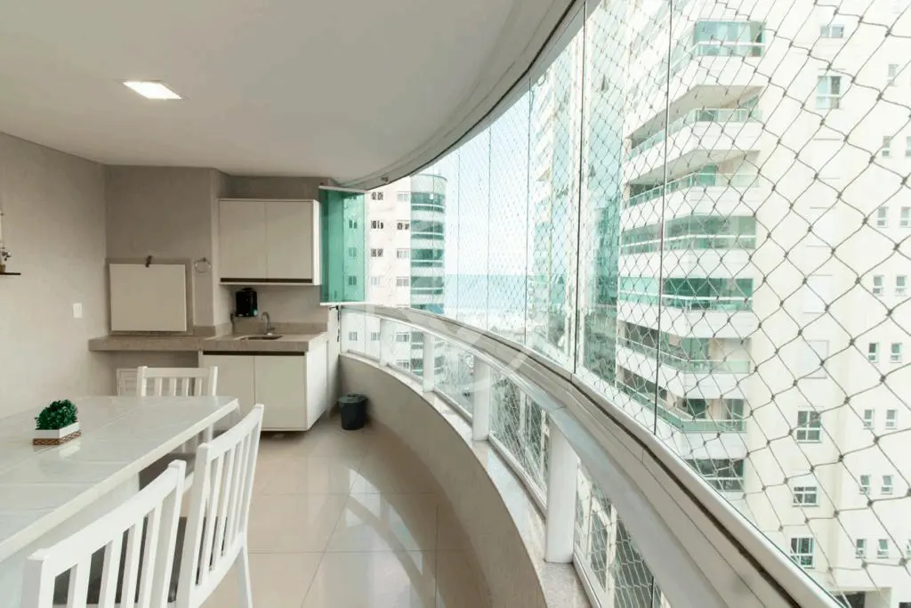 Apartamento Meia Praia, Itapema - SC — foto 1