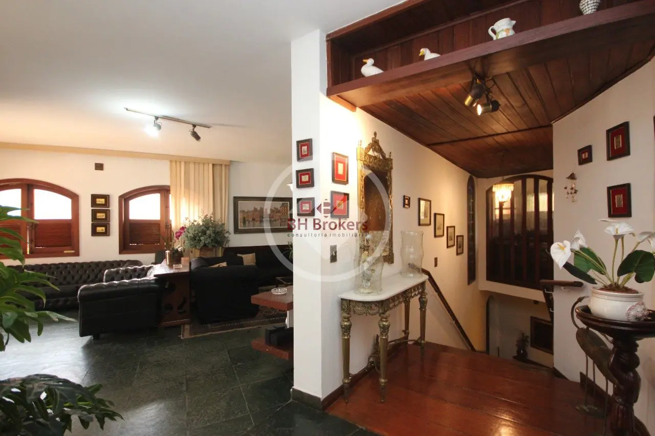 CASADE 4 QUARTOS PARA VENDA NO BAIRRO BELVEDERE
