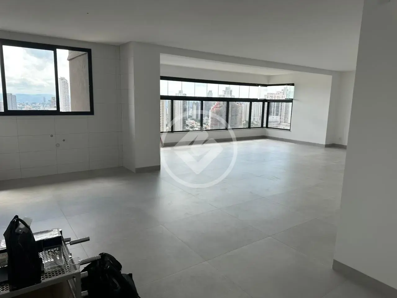 Apartamento Setor Bueno, Goiânia - GO — foto 1
