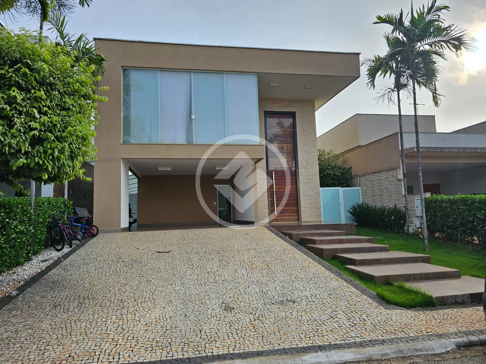 Casa Condomínio Jardins Madri, Goiânia - GO — foto 1