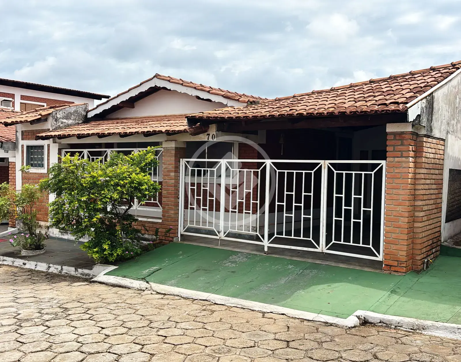 Chalé Mobiliado com Suíte – Conforto e Praticidade em Cada Detalhe