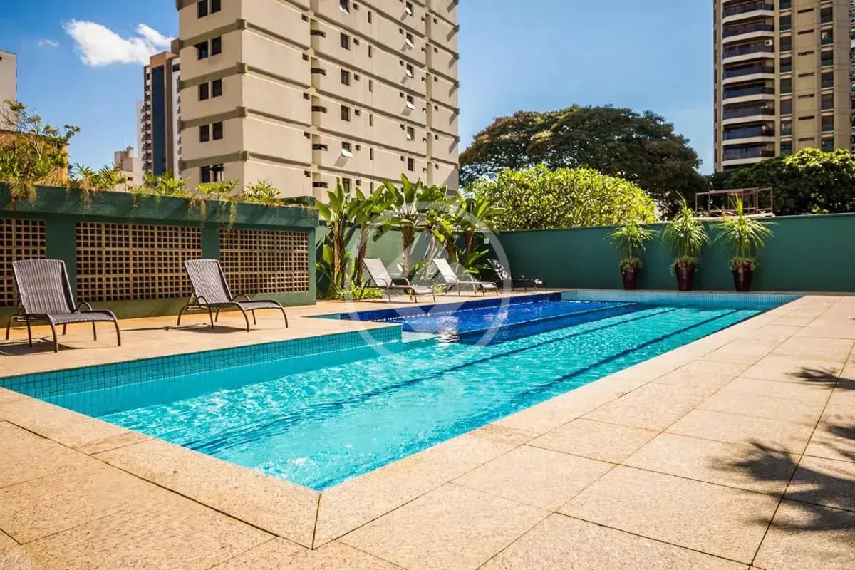 Apartamento de 66 m2, varanda com churrasqueira, 2 dormitórios sendo 1 suíte, em condomínio com lazer, no Cambuí em Campinas.