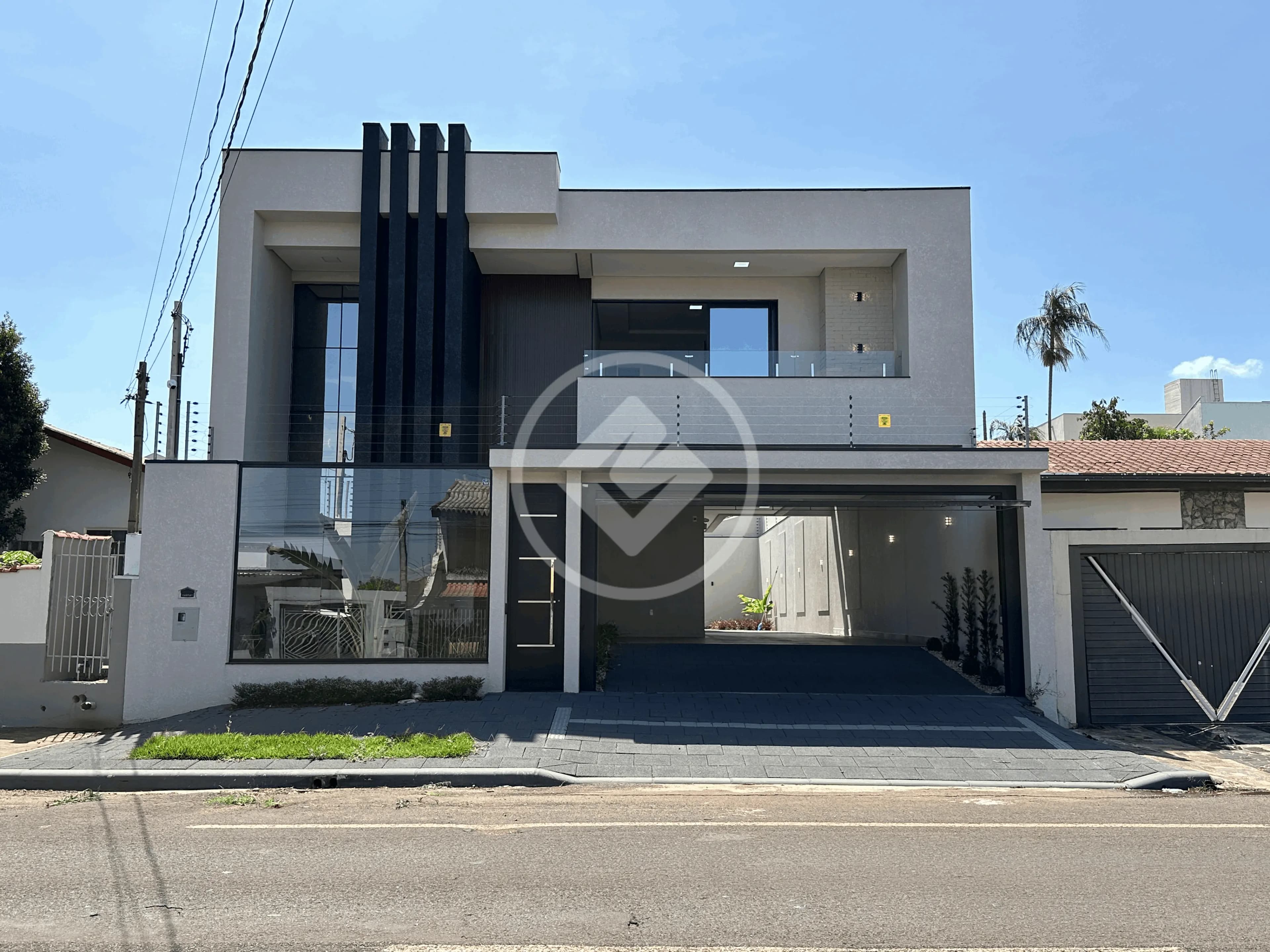 Sobrado 4 quartos no Centro, Cascavel — foto 1 de 6