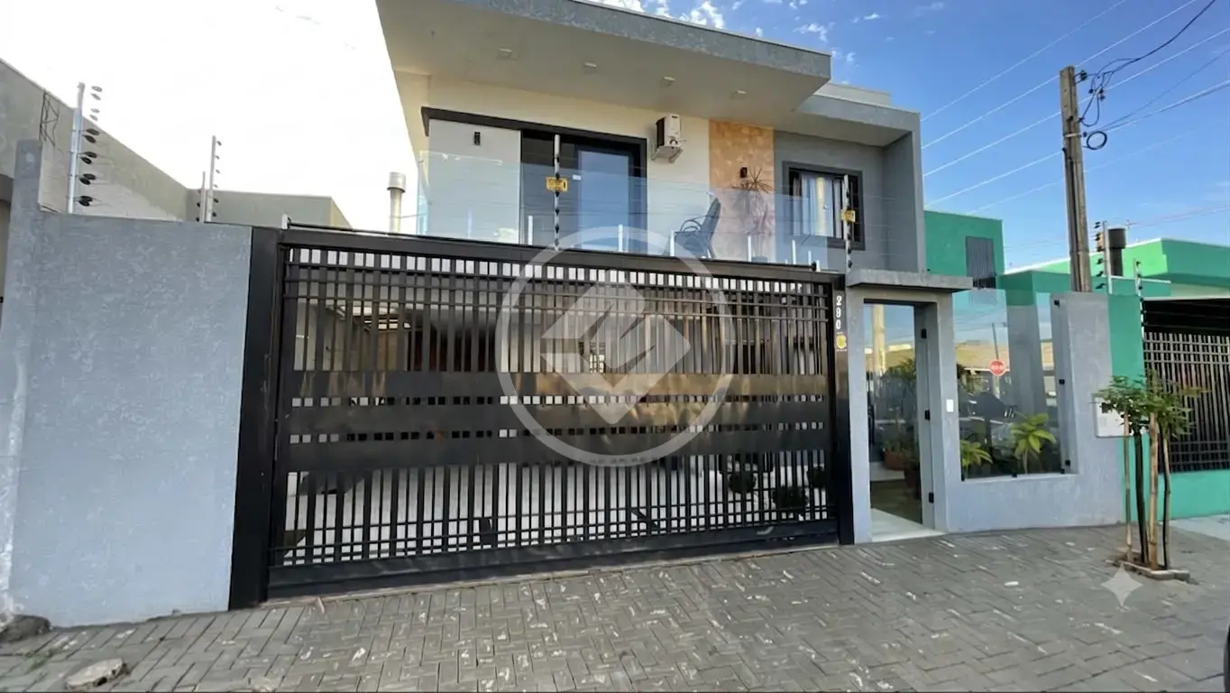 Sobrado Santa Felicidade, Cascavel - PR — foto 1