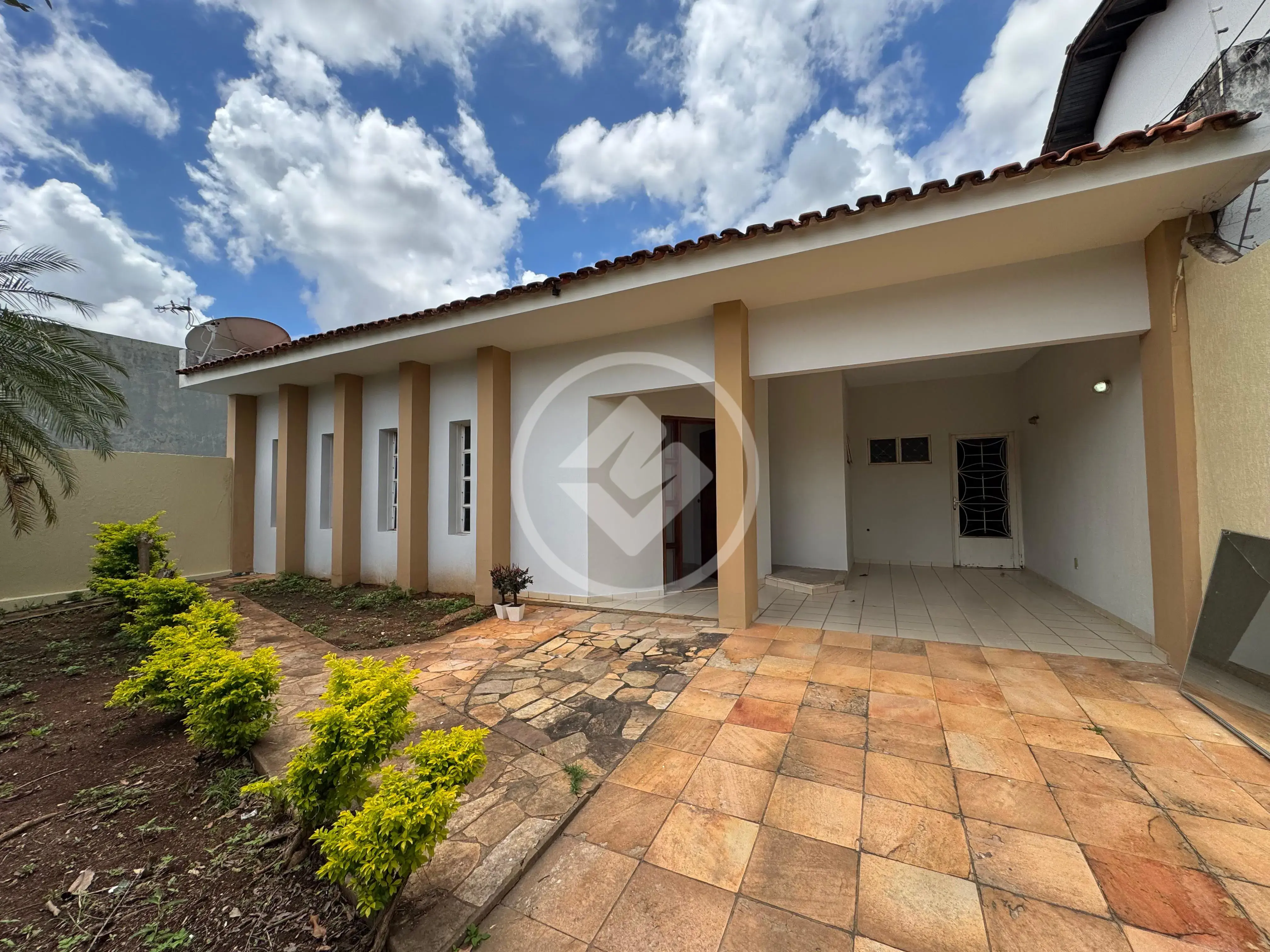 Casa Jardim Shangri-lá, Cuiabá - MT — foto 1