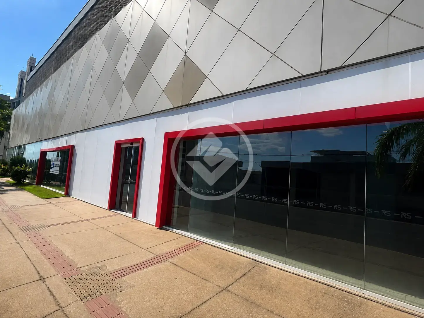 Sala Comercial no DUQUE DE CAXIAS, CIDADE CONVERSAO — foto 1 de 4
