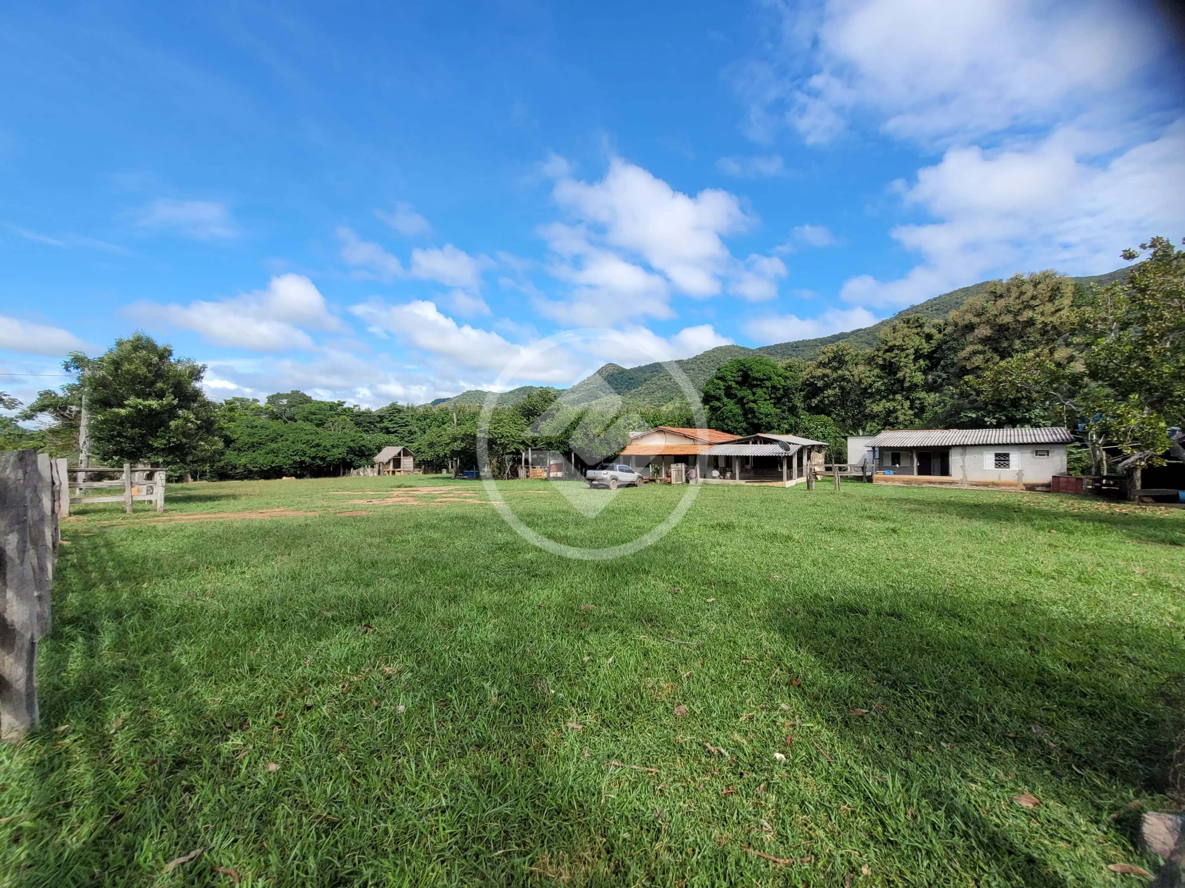 Sítio ZONA RURAL, Cáceres - MT — foto 1