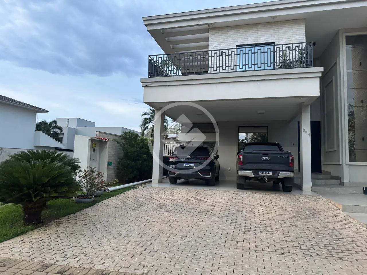 Lindo Sobrado no Alphaville 1 Mobiliado Com Energia Solar R$ 3.500.000,00