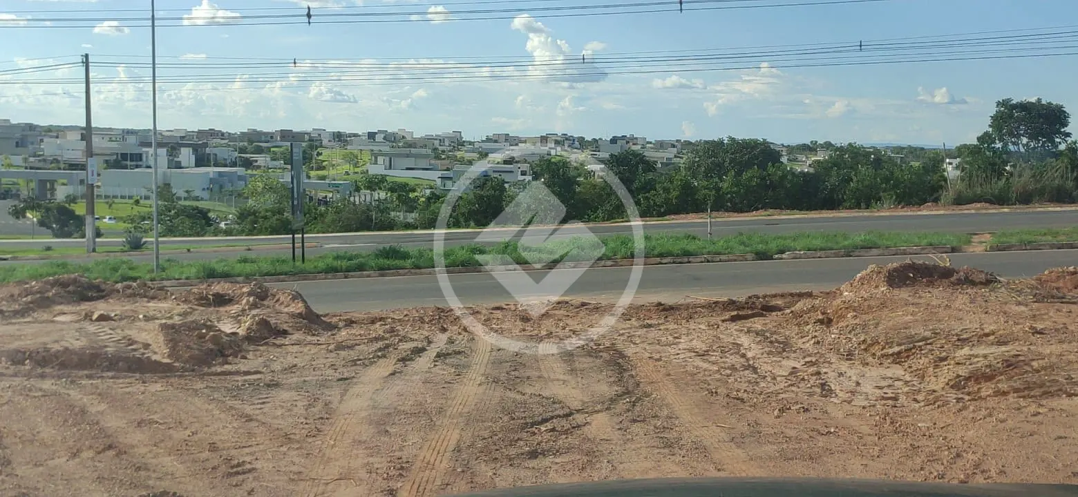 TERRENO/LOTE EM FRENTE AOS FLORAIS DA MATA - 360m² no Jardim Petrópolis EM VARZEA GRANDE