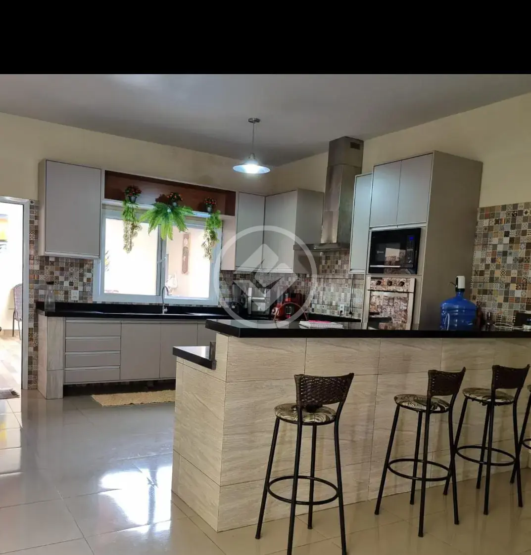 Casa Condomínio R. do Aricás, Chapada dos Guimarães - MT — foto 2