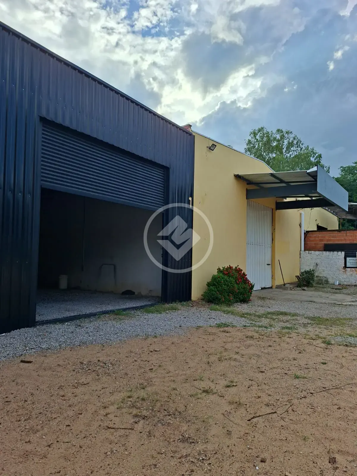 IMÓVEL COMERCIAL À VENDA – AV. DAS TORRES