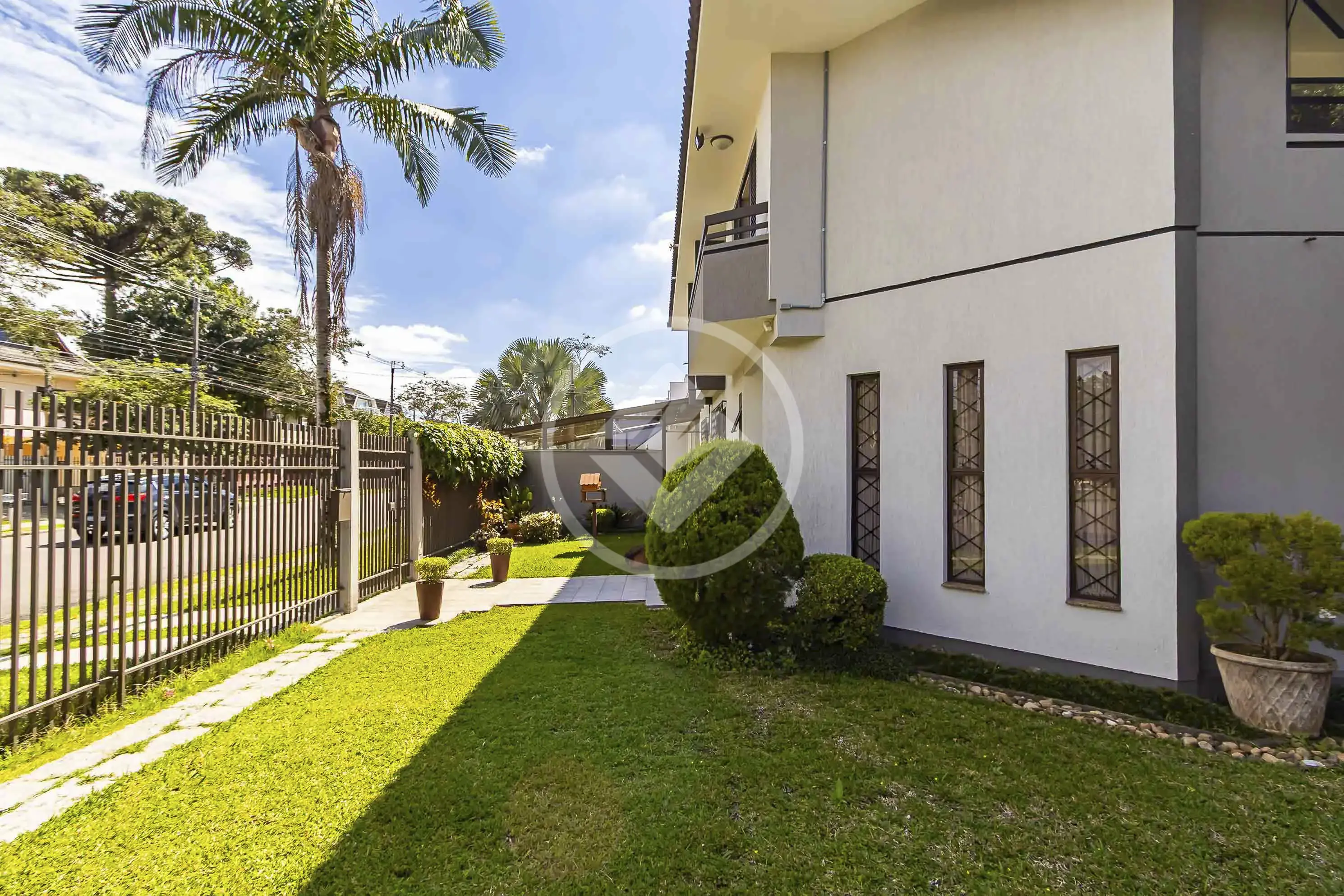 Casa Jardim das Américas, Curitiba - PR — foto 1