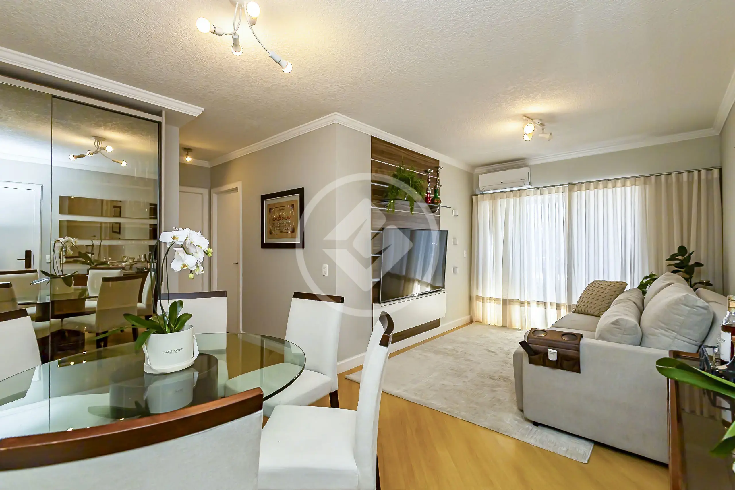 Apartamento Água Verde, Curitiba - PR — foto 1