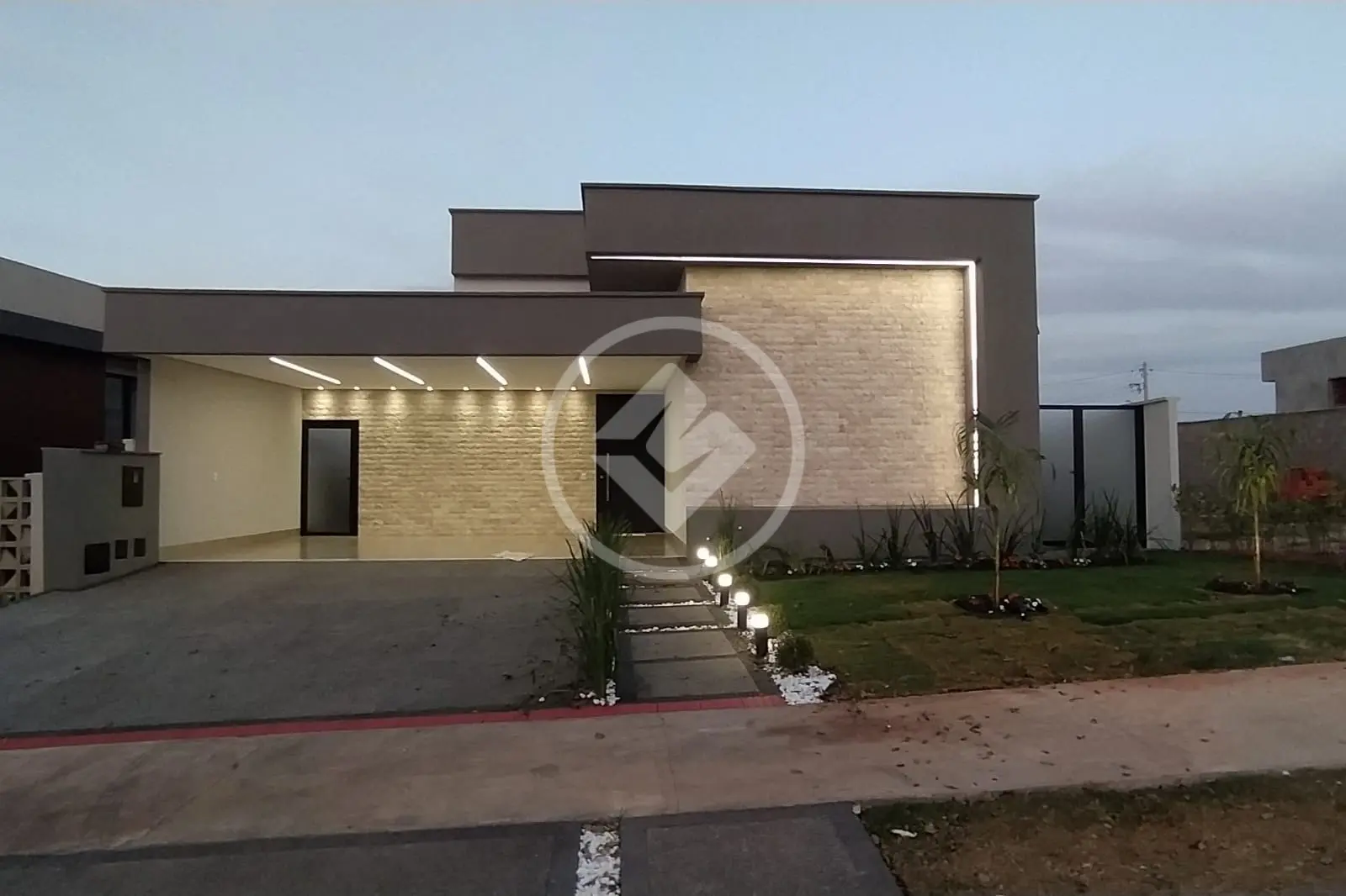 Casa Parqville Pinheiros, Aparecida de Goiânia - GO — foto 1