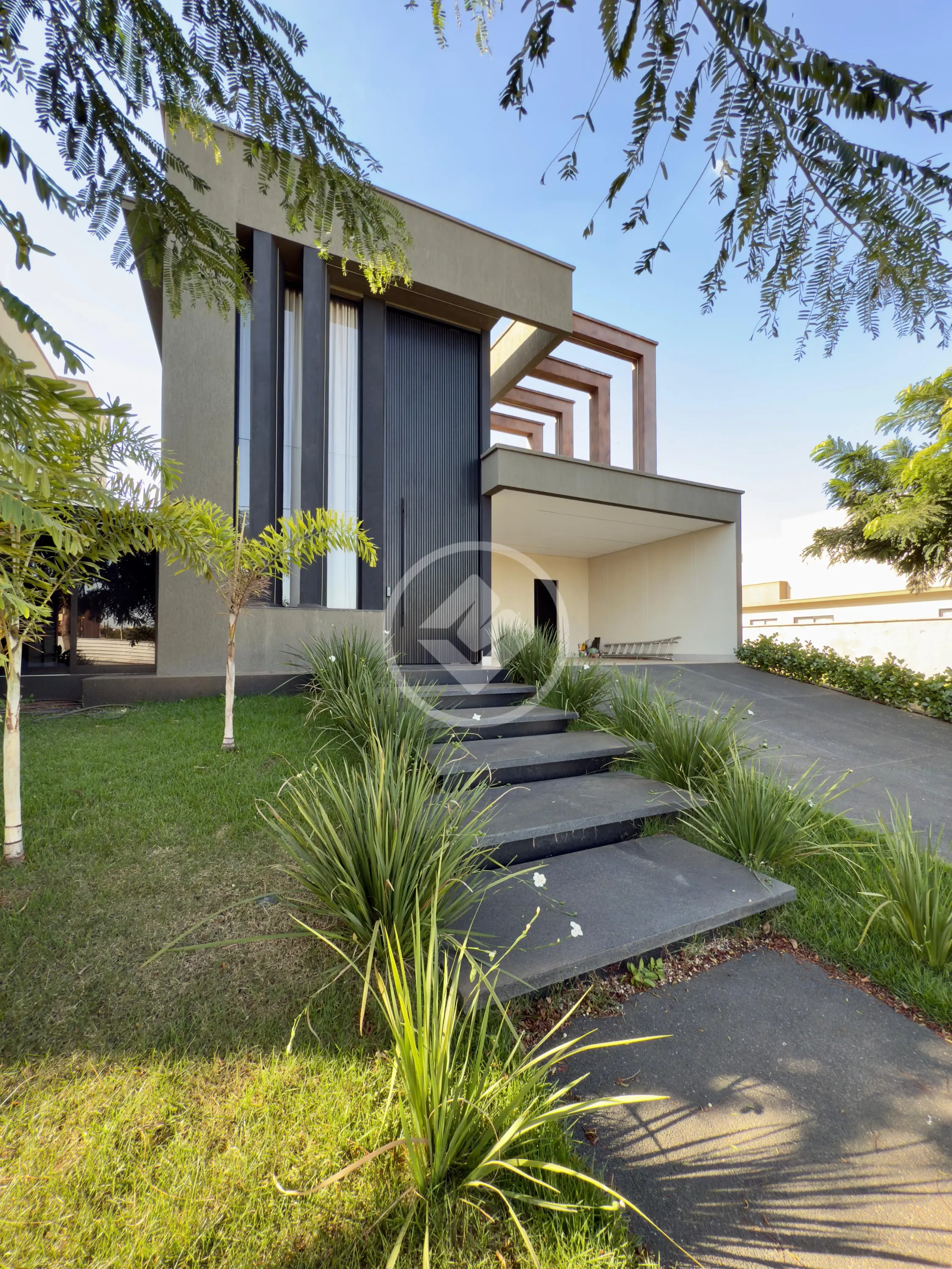Casa Condomínio Parqville Pinheiros, Aparecida de Goiânia - GO — foto 1