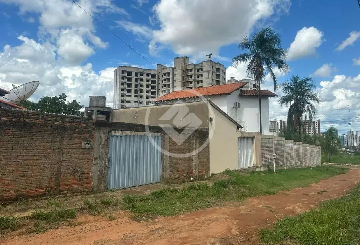 LOTE COMERCIAL