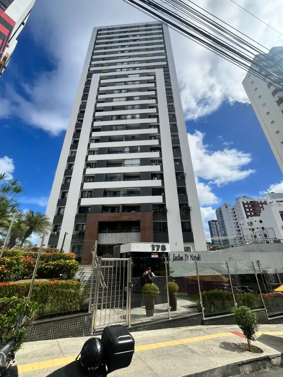 Apartamento Candeal, Salvador - BA — foto 1